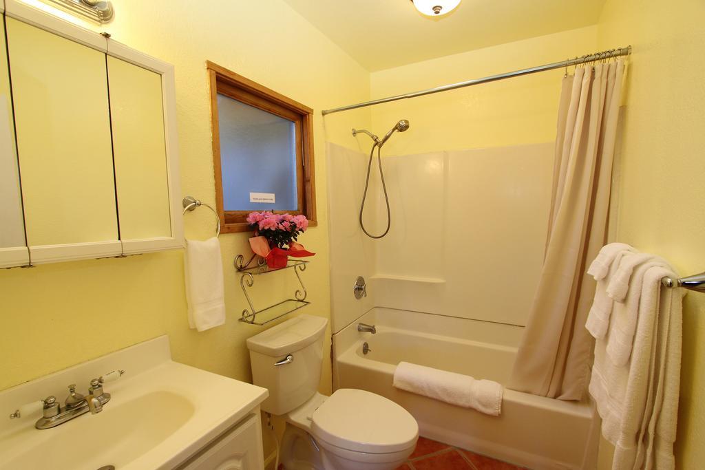 The Woods Hotel - Gay Lgbtq Cabins Guerneville Quarto foto