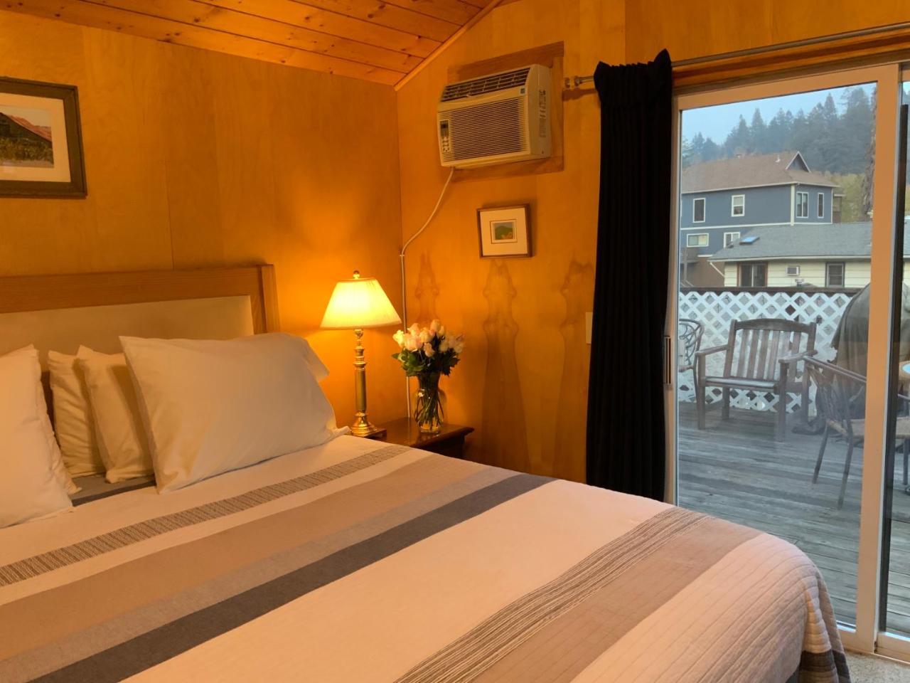 The Woods Hotel - Gay Lgbtq Cabins Guerneville Exterior foto