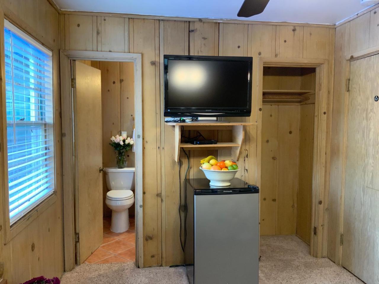The Woods Hotel - Gay Lgbtq Cabins Guerneville Exterior foto